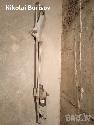 Механизъм с моторче за чистачки mercedes w169 A class