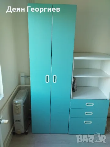 Продавам детски гардероб IKEA STUVA / SMÅSTAD с вратички модел FRITIDS в тюркоазено син цвят 