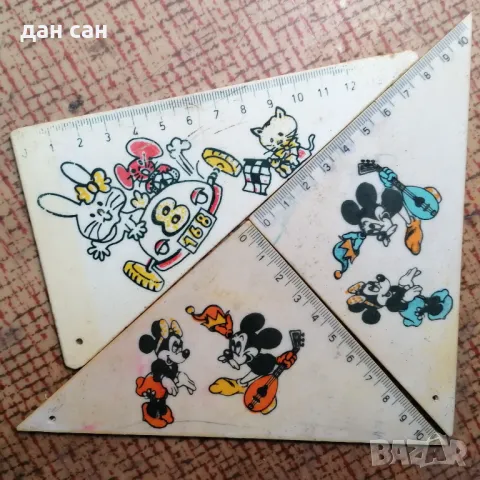лот ретро детски триъгълници Мики Маус , снимка 1