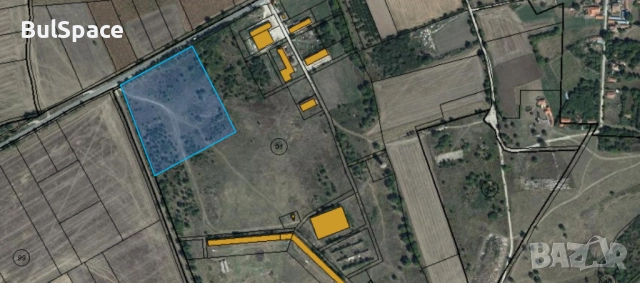 ПРОДАВАМ ДВОРНО МЯСТО