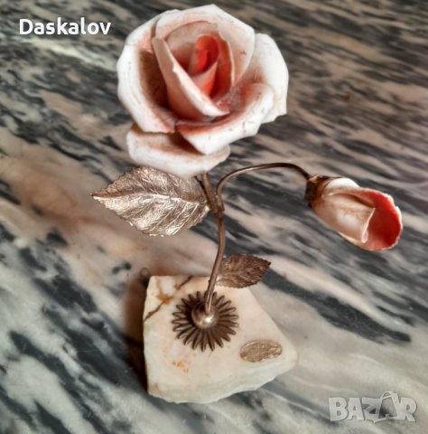 Продавам декоративна роза , снимка 5 - Декорация за дома - 41348771