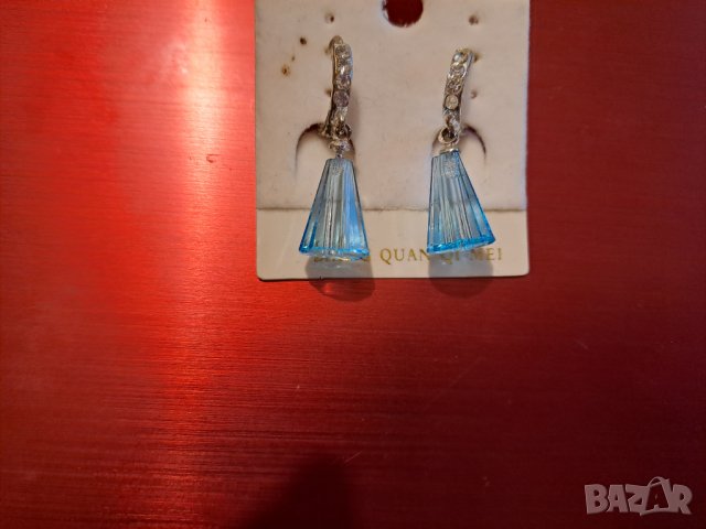 Обеци висящи с камъчета