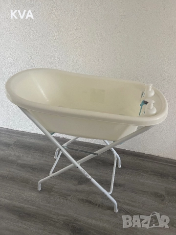 Вана със стойка Lorelli