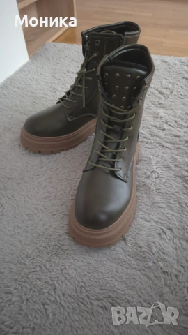 Чисто нови зимни боти Air Star №39 – Масленозелени, снимка 3 - Дамски боти - 53581935