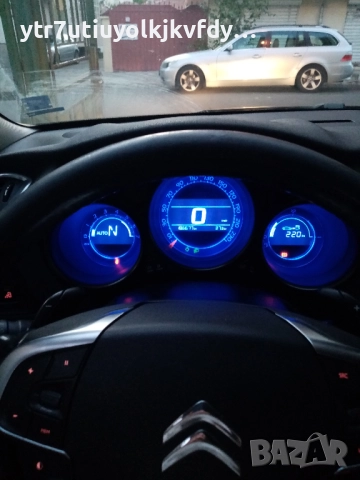 Ситроен С 4 EXCLUSIVE-1.6 E-HDI-112 к.с-Автоматик-8888лв., снимка 12 - Автомобили и джипове - 51454351