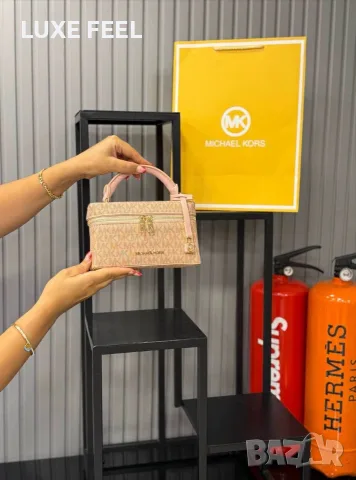 Michael Kors ✨ Дамски Чанти , снимка 12 - Чанти - 56167448
