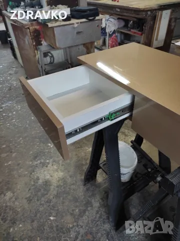 Нова стенна тоалетка Галакси Злато MDF Цената е крайна!, снимка 10 - Тоалетки - 48181832