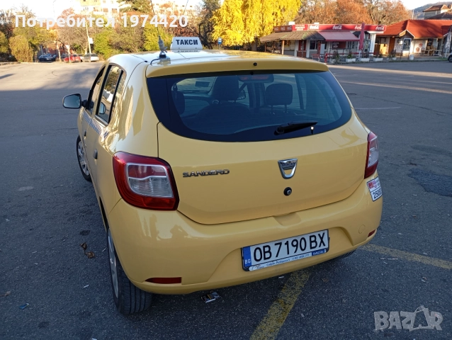 Продавам Дачия Сандеро купувана от България два ключа сервизна книжка втори собственик ., снимка 3 - Автомобили и джипове - 52648643