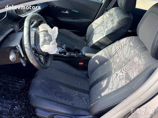 Peugeot 208 1.2 PureTech, двигател HNK, 101 кс., ск. Кутия - автоматик  8 ск. 20GTBB, 2022г., 27000 , снимка 10 - Автомобили и джипове - 53638059