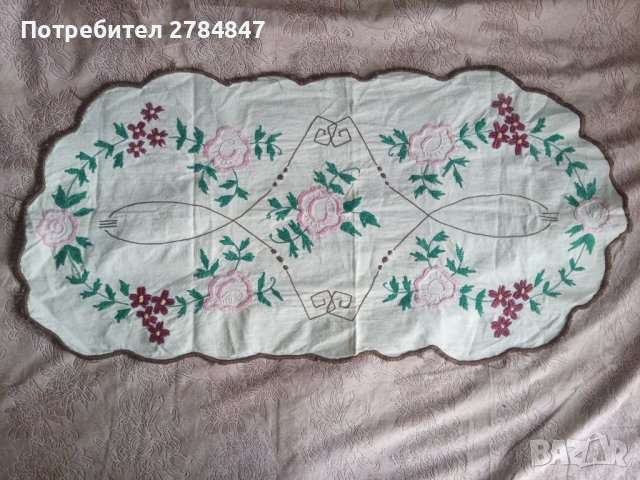 Каре ръчна бродерия 