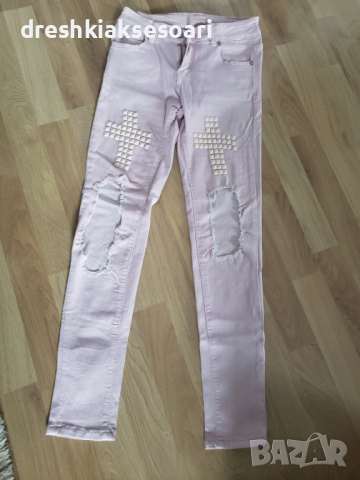 Розови дънки с дупки и пулчета кръст, снимка 1