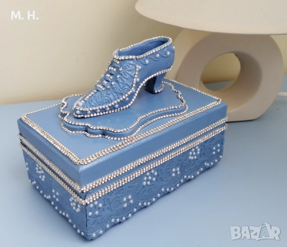 Ръчно декорирана кутия за бижута 