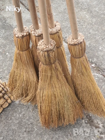 Метли , снимка 4 - Мопове, кофи, четки и метли - 50840895