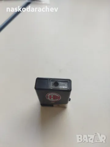 Колекционерска мини запалка с логото на футболен клуб Милан - Италия, снимка 10 - Фен артикули - 50068715