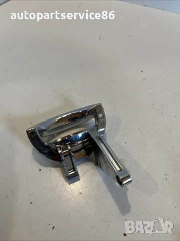 Вътрешна дръжка задна дясна за Jeep Commander (2010) , снимка 2 - Части - 53592008