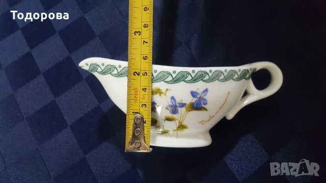 Малка порцеланова сосиерка, снимка 7 - Чинии - 33952019