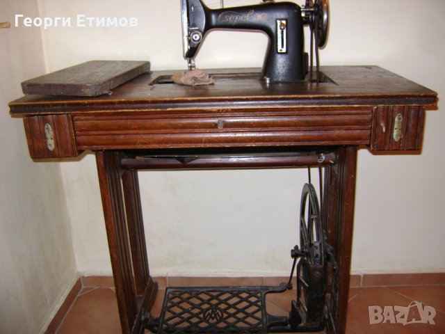 Ретро шевна машина Csepel 30 , снимка 2 - Антикварни и старинни предмети - 35960444