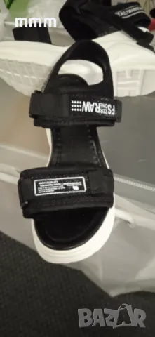 Нови сандали -номер 36