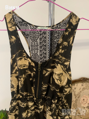 Красива рокля в размер S, снимка 4 - Рокли - 44779276