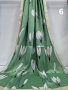 Дамски красив сатенен шал, снимка 1 - Шалове - 44509797