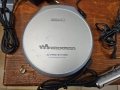 Дискмен SONY D-EJ925 Walkman Portable CD Player Xtra Lightweight Skip G-protection В отлично техниче, снимка 3