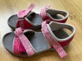 Розови Сандали Quechua 31 номер, снимка 1 - Детски сандали и чехли - 41546494