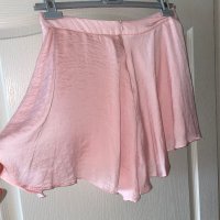 Къси светло бонбонено розови бермуди  широки къси панталони тип плажни , снимка 3 - Къси панталони и бермуди - 41349095