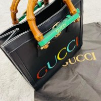 Gucci дамска чанта, снимка 2 - Чанти - 41360058