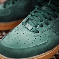 маратонки  Nike Air Force 1 07 LV8 Suede 'Outdoor Green номер 40,5-41, снимка 2 - Маратонки - 40875229