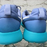 Дамски маратонки Nike Roshe Run , снимка 11 - Маратонки - 40936155