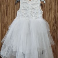 Много красива рокля за малка дама 128-134см. , за сватба , кръщене и др., снимка 3 - Рокли - 40571865