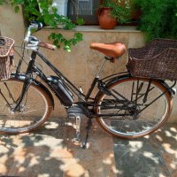 Прекрасно колело велосипед Електра с двигател bosch и чисто нова батерия, снимка 1 - Велосипеди - 41573323