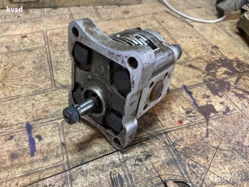 Хидравлична помпа , снимка 1