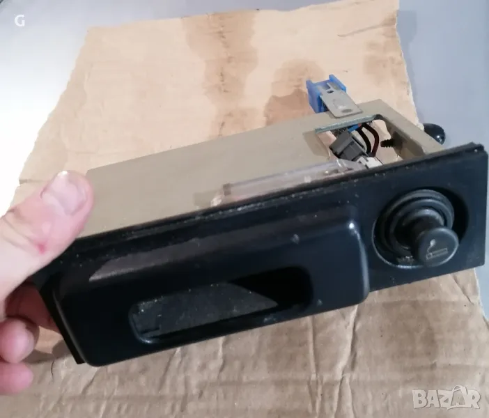 Пепелник за  Nissan X-Trail Т30, снимка 1