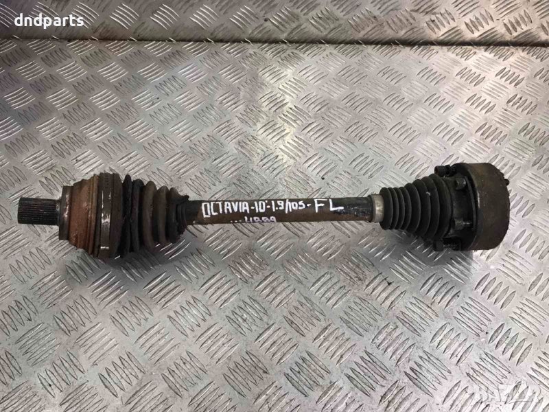 Предна лява полуоска Skoda Octavia 1.9TDI,105кс.,2010г., снимка 1