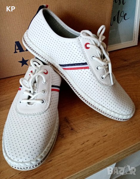Нови бели сникърси 38 номер естествена кожа , снимка 1