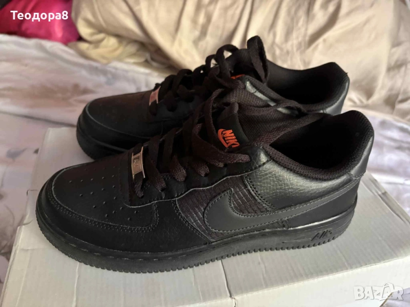 NIKE AIR FORCE обувани два пъти неразличими от нови невероятна цена !, снимка 1