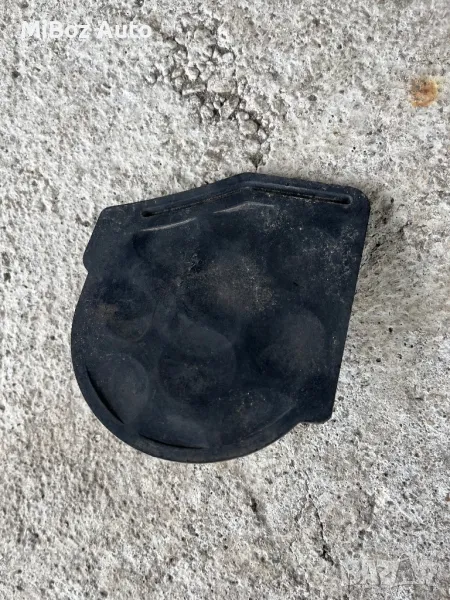 Капачка шаси Фолксваген Голф 5 VW Golf, снимка 1