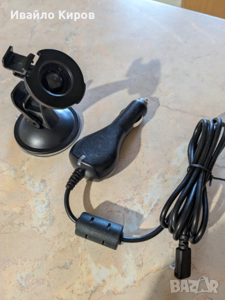 Garmin зарядно и поставка за GPS навигация, снимка 1