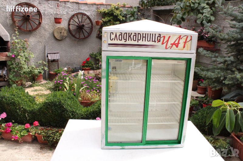 Хладилна витрина, снимка 1