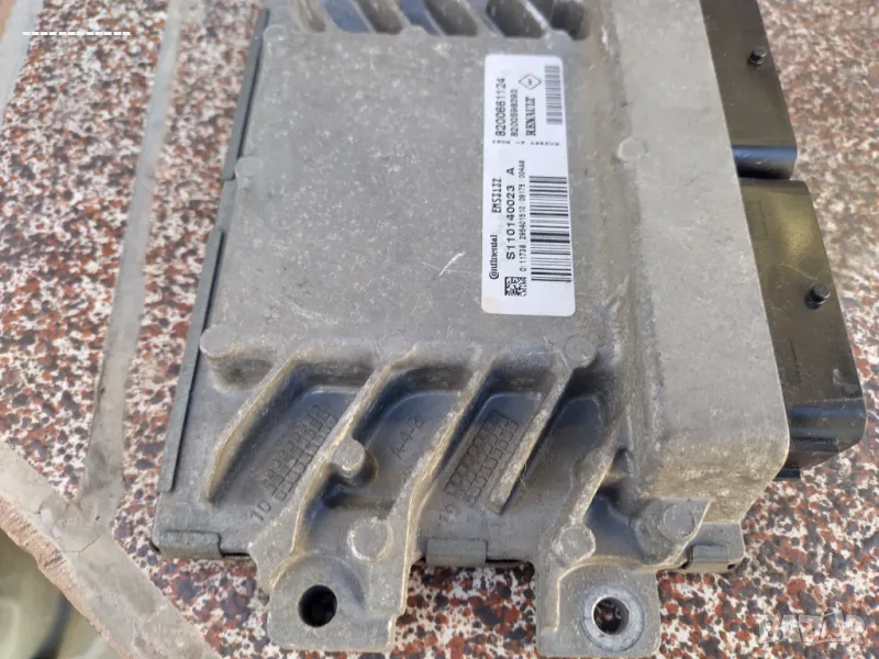 Компютър за Дачия логан 1.6 бензин, снимка 1