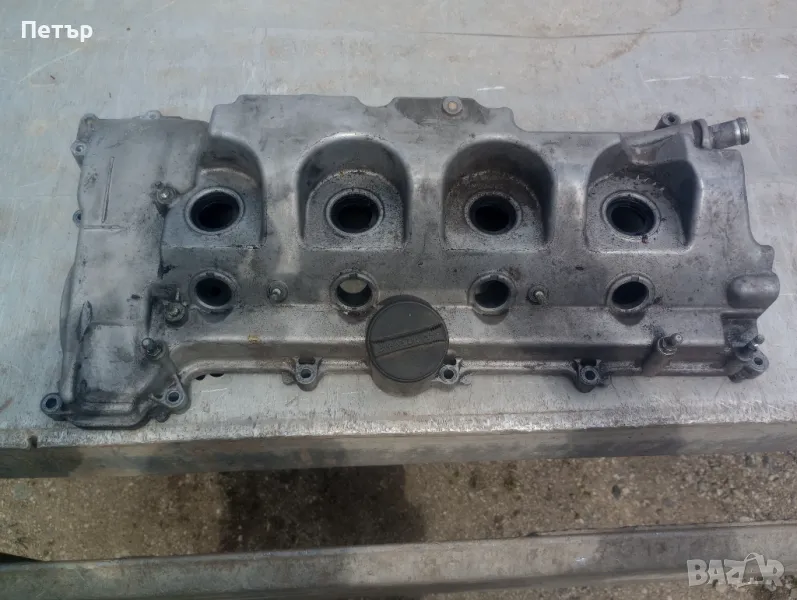 Капак клапани капак глава тойота 2.0 ,2.2 D4D Авенсис Корола рав 4 и д-р., снимка 1