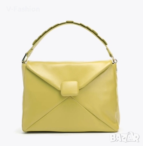 Средна чанта , снимка 2 - Чанти - 51551836