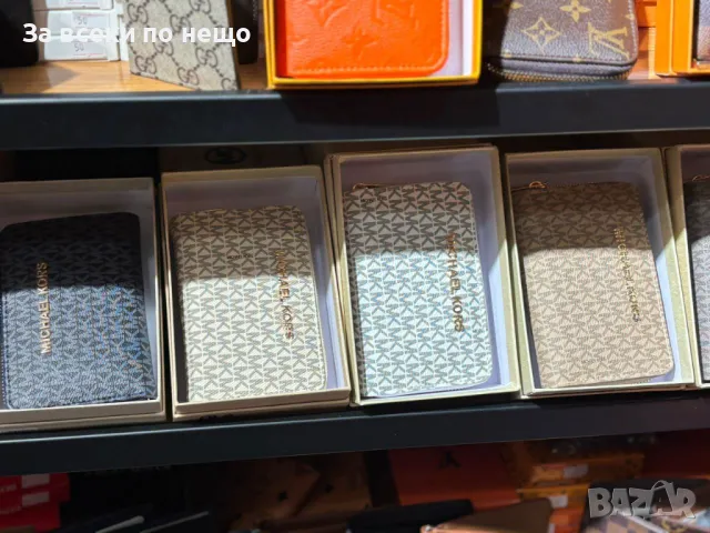 Michael Kors👝Louis Vuitton👛Tommy Hilfiger Дамско Портмоне С Кутия Код E130, снимка 2 - Портфейли, портмонета - 50233116