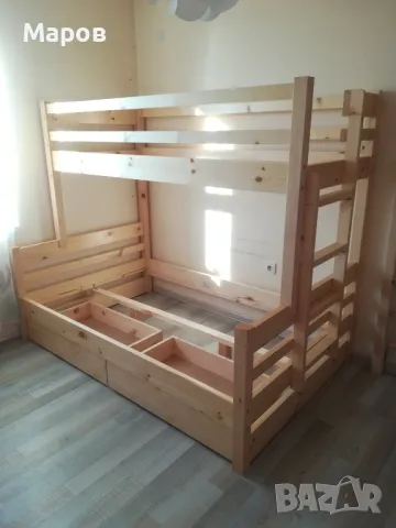 Продавам двуетажни легла