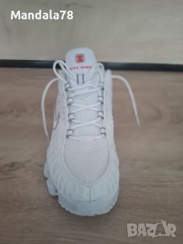Продавам нови оригинални мъжки маратонки Nike shox., снимка 2 - Маратонки - 56017684
