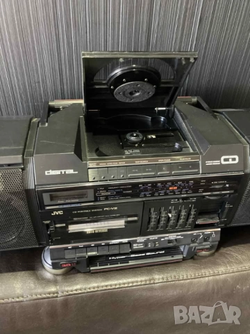 	JVC-PCV2 Vintage 1988 Boom Box, снимка 2 - Радиокасетофони, транзистори - 52651522