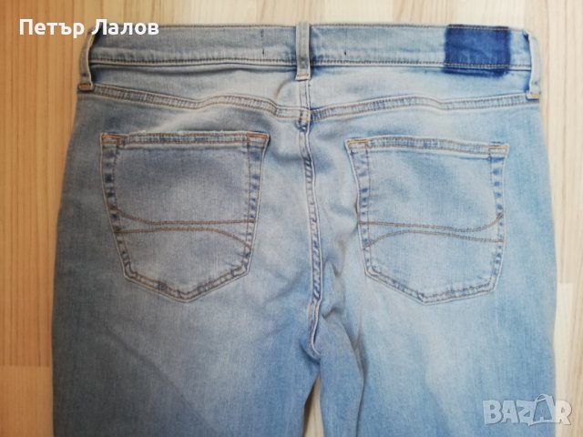 Нова Цена Hollister НОВИ дънки мъжки светлосини 34/32, снимка 9 - Дънки - 42125999