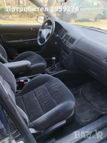 Голф 4 1.6 бензин 2000 г., снимка 10 - Автомобили и джипове - 53747307