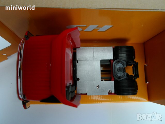 Volvo FH 12 влекач - мащаб 1:32 на Welly модела е нов в кутия, снимка 5 - Колекции - 26997422